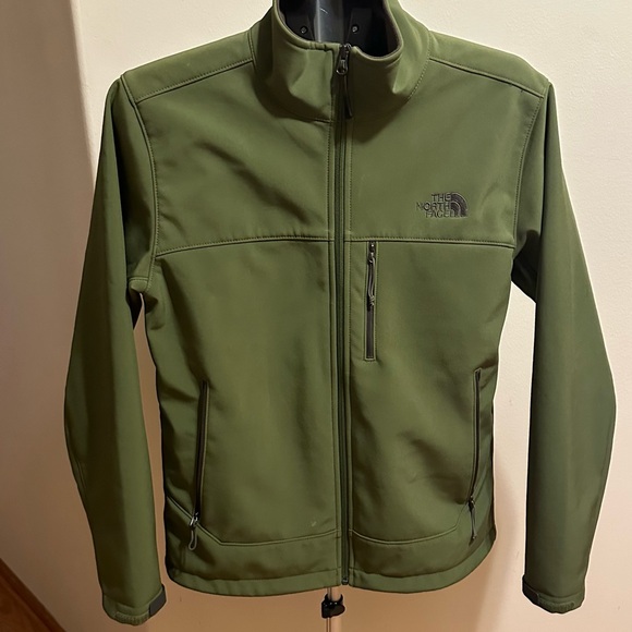 The North Face Other - The North Face Apex Bionic Jacket
Men's Size Smallgreen excellent condit…